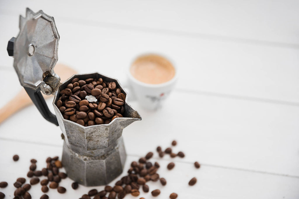 CÓMO PREPARAR UN CAFÉ PERFECTO EN CAFETERA ITALIANA